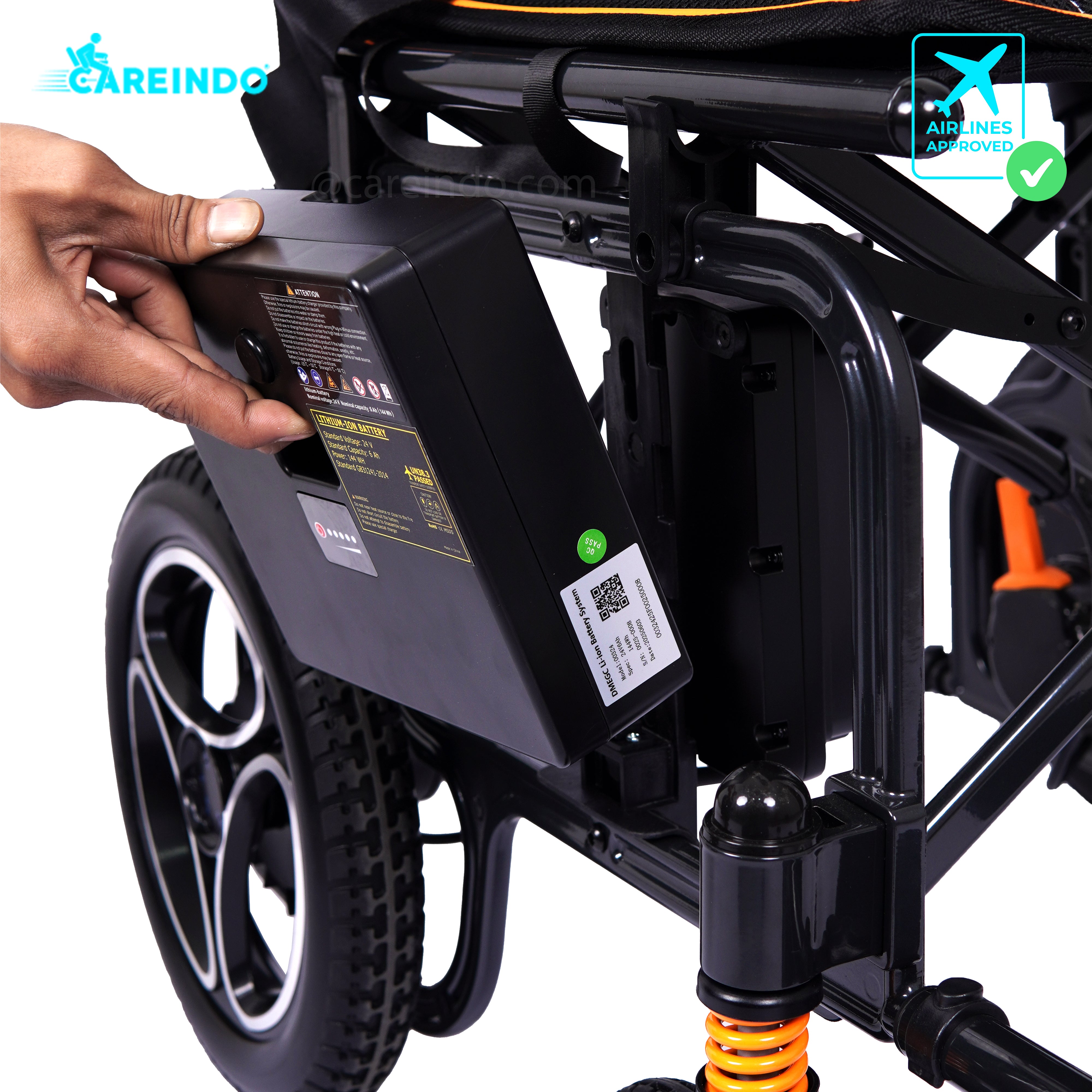 Kursi Roda Elektrik Traveling Careindo N5519 Black Pro